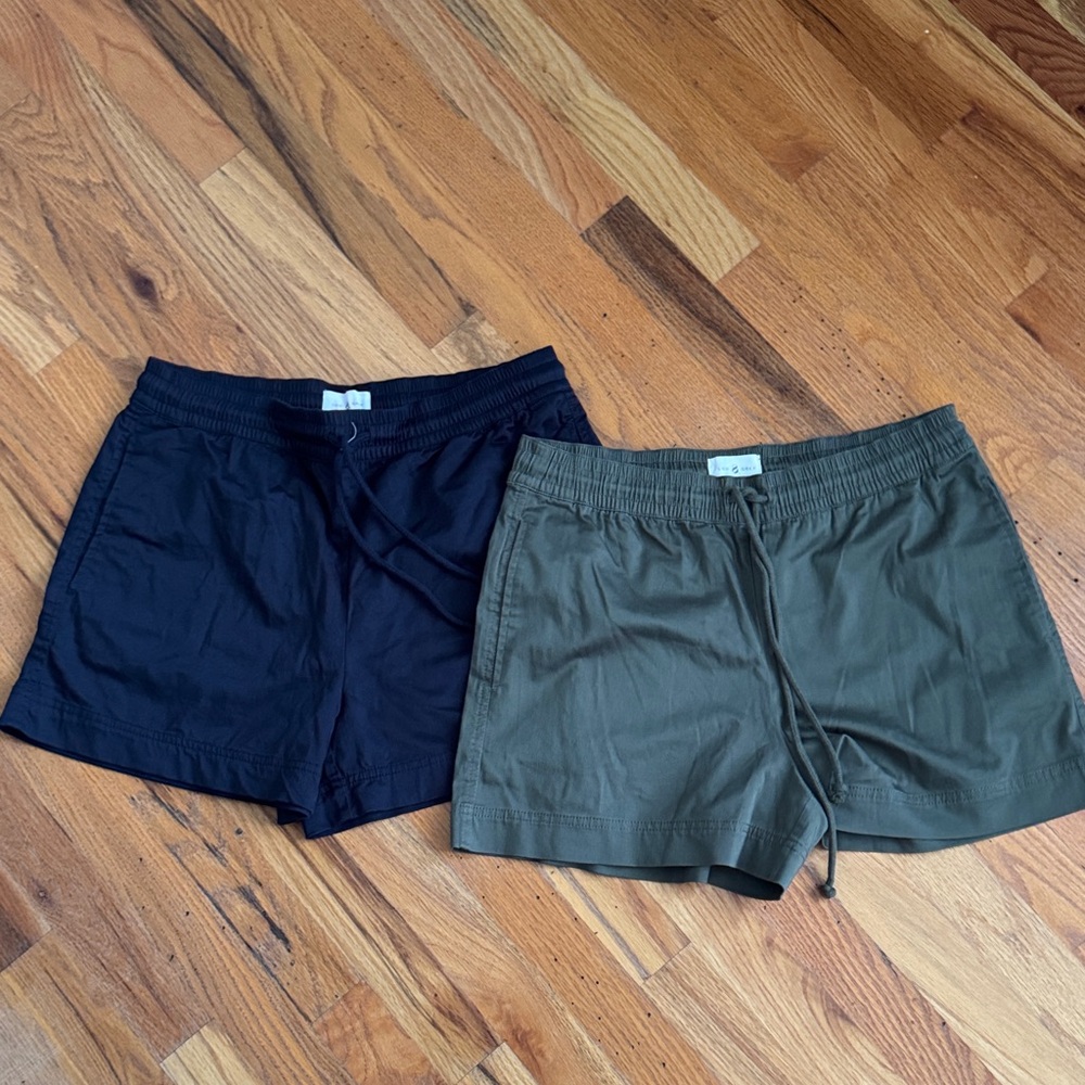 Lou & Grey Set of 2 pull-on shorts